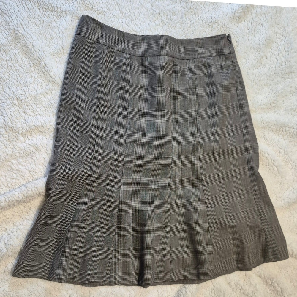 Ann Taylor Grey Glen Plaid Wool Blend Trumpet Skirt Size 8 Pleated Hem Office